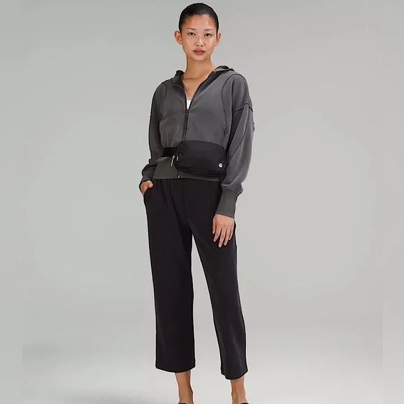 😍Lululemon Everywhere Belt Bag 1L water repellent NWT - Picture 6 of 6